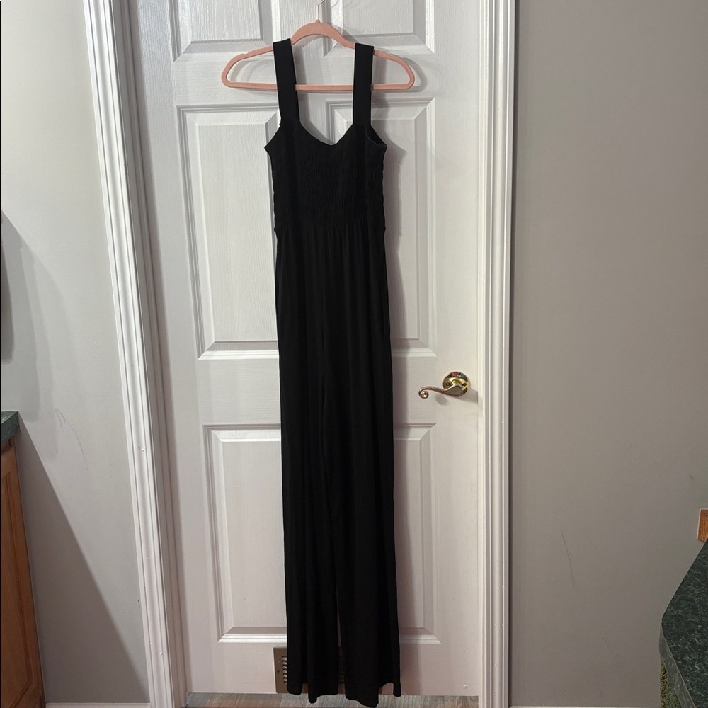 Elevated Closet Tall Elegant Black Sleeveless Jumpsuit Medium